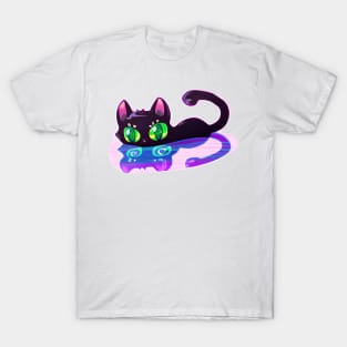 Cat with hypnosis eyes T-Shirt